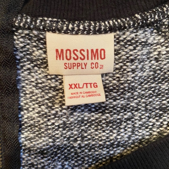 Mossimo Sweater - Picture 2 of 4